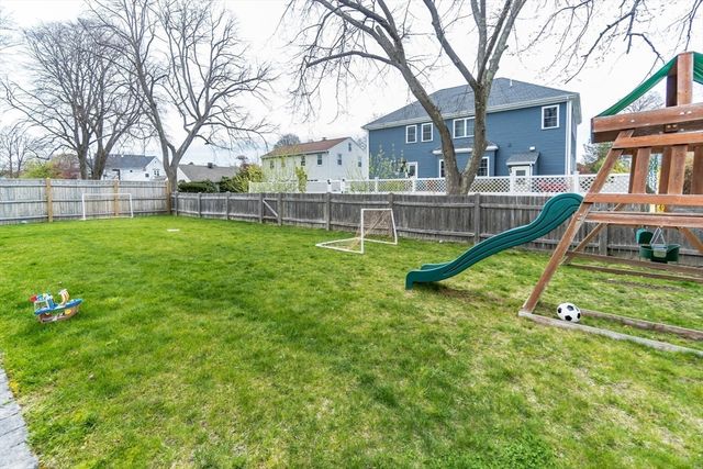 31 Kappius Path, Newton, MA 02459