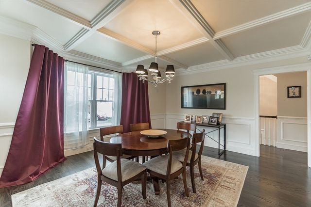 31 Kappius Path, Newton, MA 02459