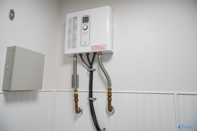 124 NW Derwent Lane, Huntsville, AL 35810