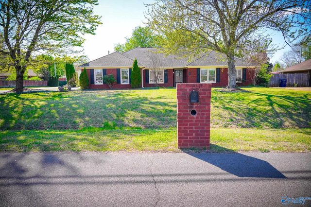 124 NW Derwent Lane, Huntsville, AL 35810