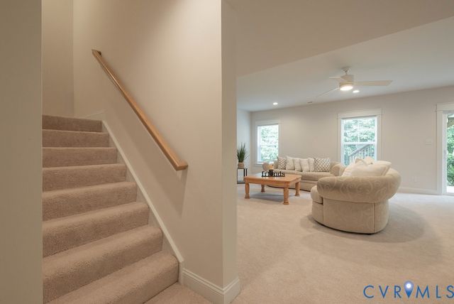 15912 Scarlet Coat Dr, Moseley, VA 23120