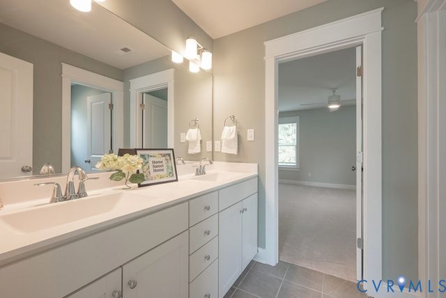 15912 Scarlet Coat Dr, Moseley, VA 23120