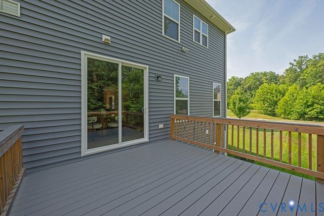 15912 Scarlet Coat Dr, Moseley, VA 23120