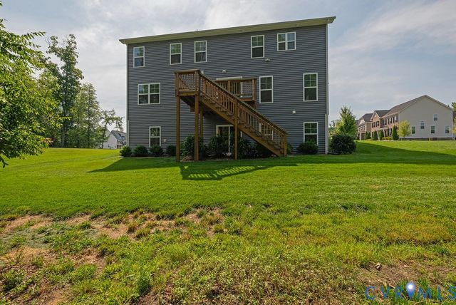 15912 Scarlet Coat Dr, Moseley, VA 23120
