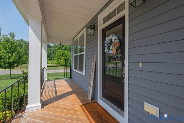 15912 Scarlet Coat Dr, Moseley, VA 23120