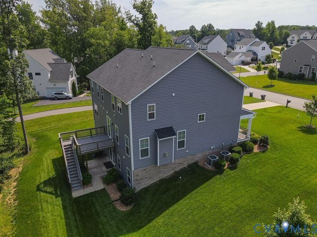 15912 Scarlet Coat Dr, Moseley, VA 23120
