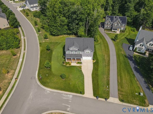 15912 Scarlet Coat Dr, Moseley, VA 23120