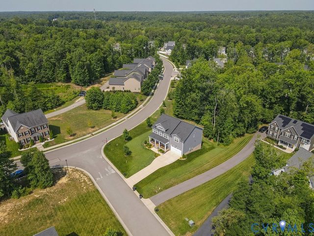 15912 Scarlet Coat Dr, Moseley, VA 23120
