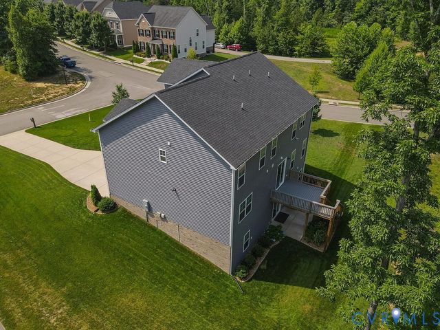 15912 Scarlet Coat Dr, Moseley, VA 23120