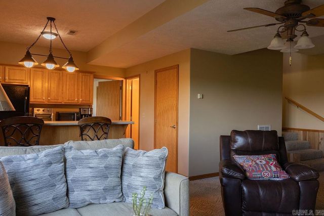 99 Anchor Court, Midway, AR 72651