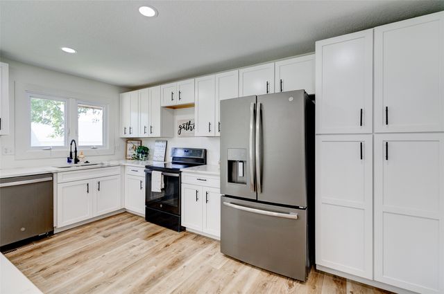 645 7th Street, Waukee, IA 50263