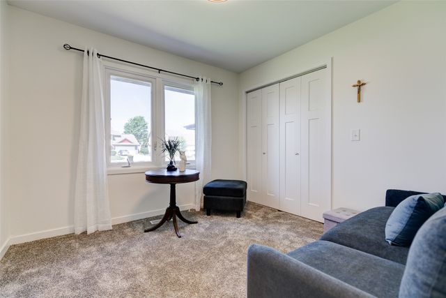 645 7th Street, Waukee, IA 50263