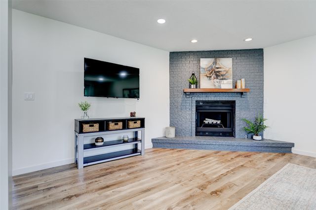645 7th Street, Waukee, IA 50263