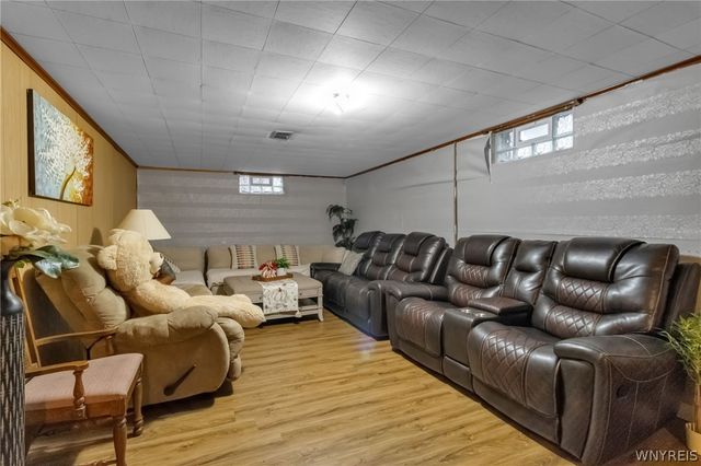 6428 John, Niagara Falls, NY 14304