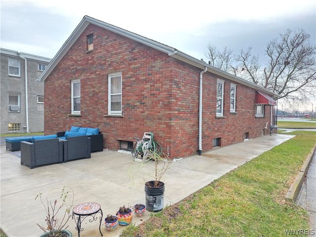 6428 John, Niagara Falls, NY 14304