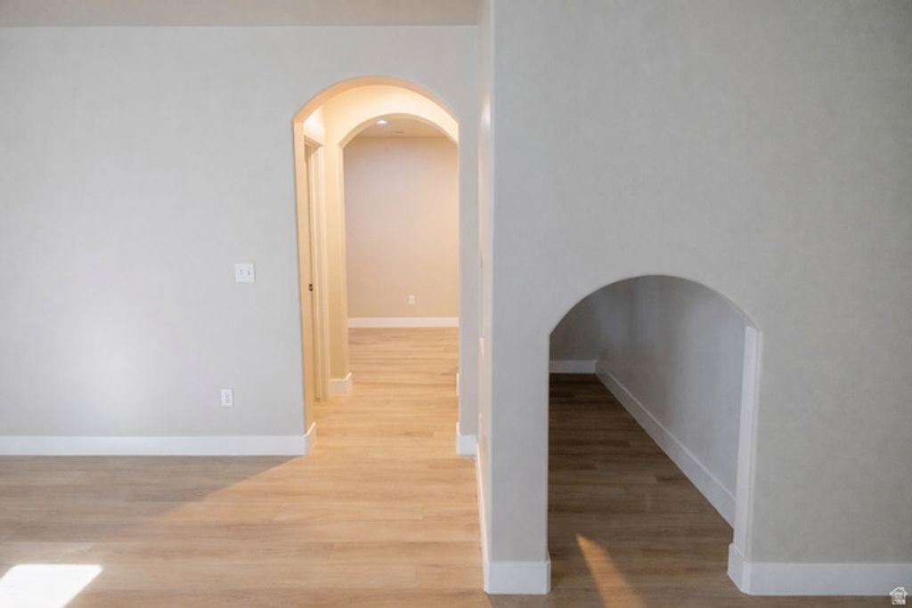 Image 32 of property listing at 15866 S MERCER CV, Draper, UT 84020