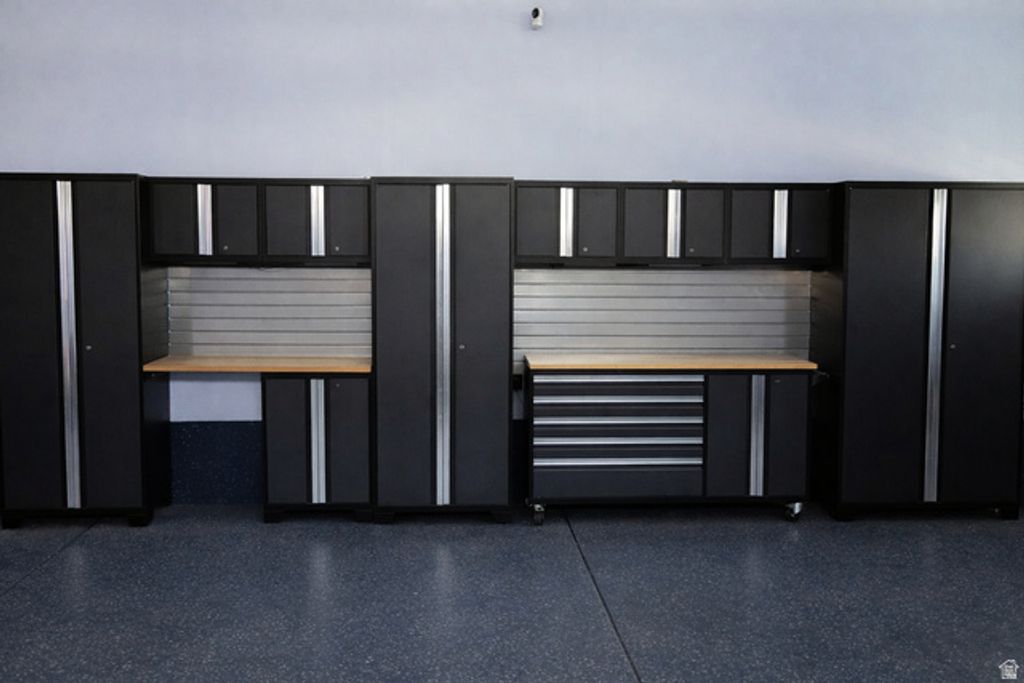 Image 38 of property listing at 15866 S MERCER CV, Draper, UT 84020