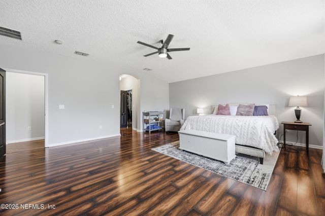 2532 CRESTDALE Court, Middleburg, FL 32068