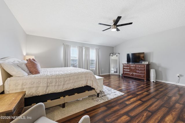 2532 CRESTDALE Court, Middleburg, FL 32068