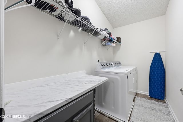 2532 CRESTDALE Court, Middleburg, FL 32068