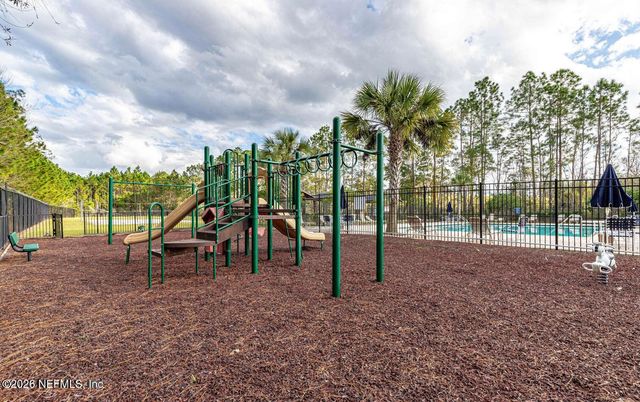 2532 CRESTDALE Court, Middleburg, FL 32068