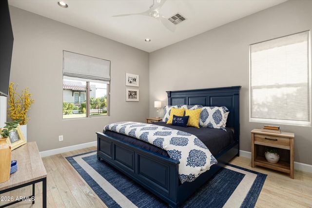 7624 E SOLANO Drive, Scottsdale, AZ 85250