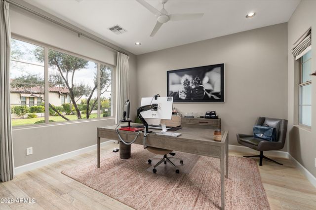 7624 E SOLANO Drive, Scottsdale, AZ 85250
