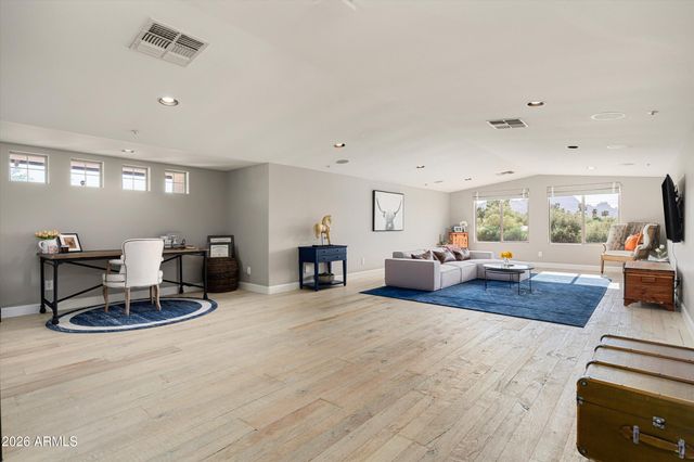 7624 E SOLANO Drive, Scottsdale, AZ 85250