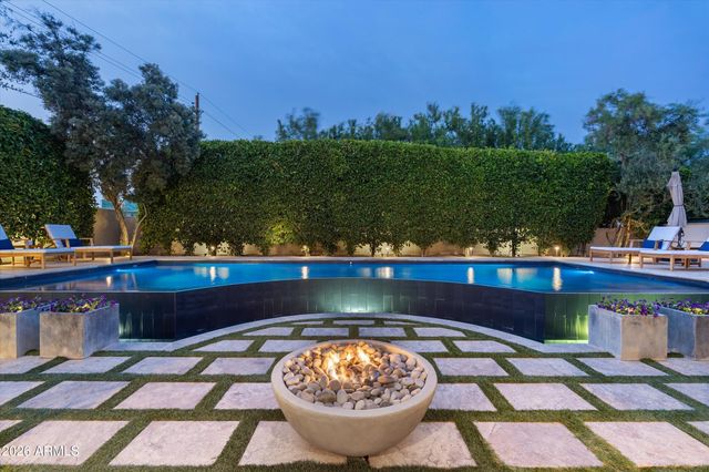 7624 E SOLANO Drive, Scottsdale, AZ 85250