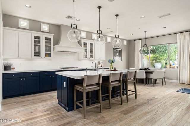 7624 E SOLANO Drive, Scottsdale, AZ 85250