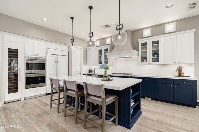 7624 E SOLANO Drive, Scottsdale, AZ 85250