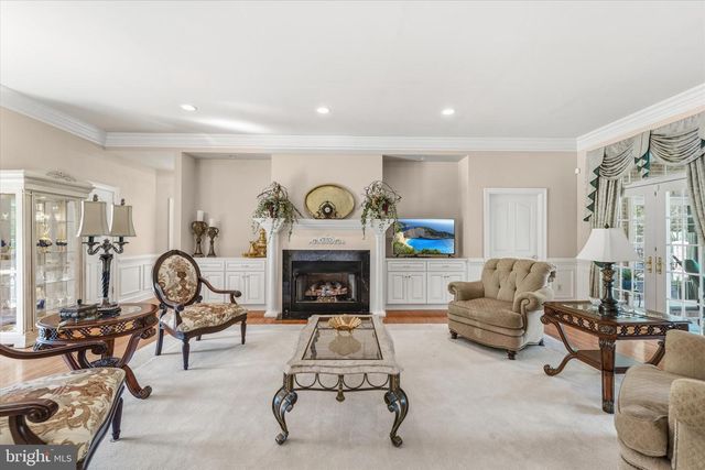 22030 WATSON RD, Leesburg, VA 20175