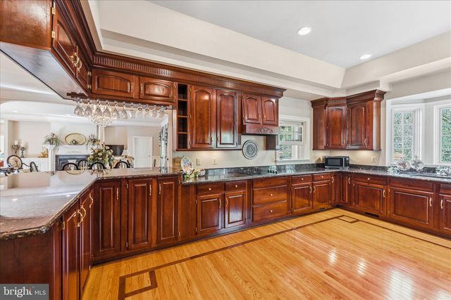 22030 WATSON RD, Leesburg, VA 20175