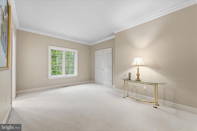 22030 WATSON RD, Leesburg, VA 20175