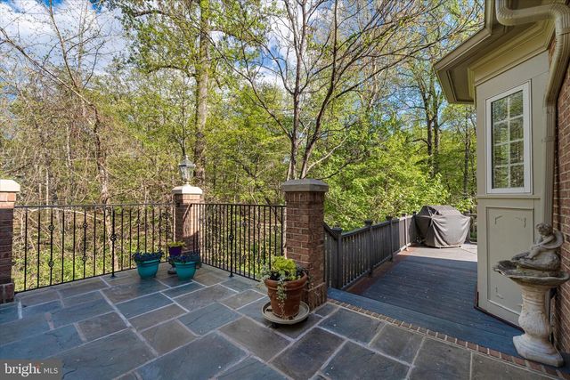 22030 WATSON RD, Leesburg, VA 20175