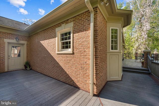 22030 WATSON RD, Leesburg, VA 20175