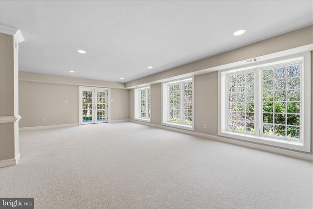 22030 WATSON RD, Leesburg, VA 20175