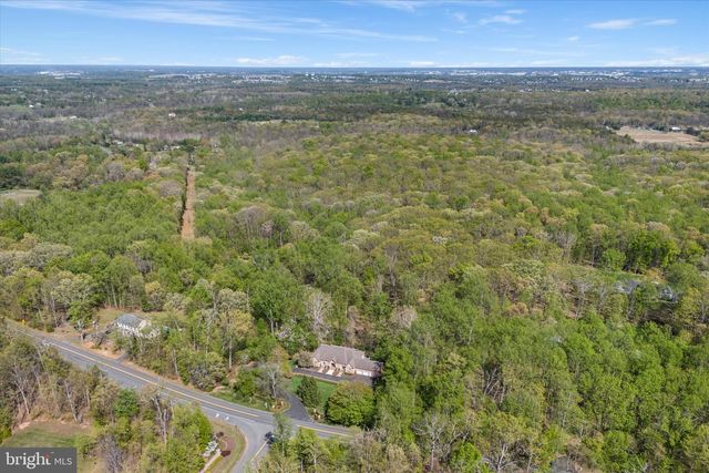 22030 WATSON RD, Leesburg, VA 20175
