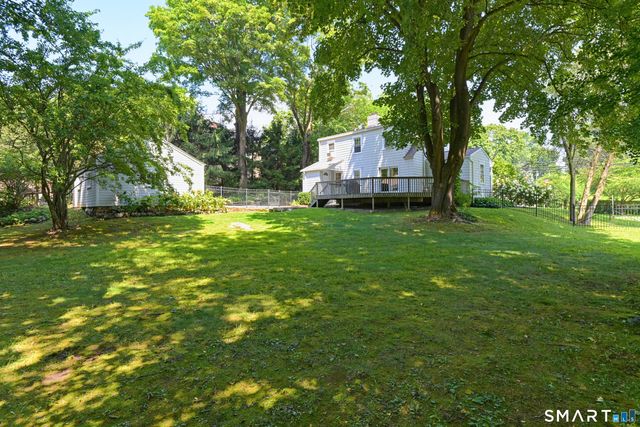 1923 Huntington Turnpike, Trumbull, CT 06611