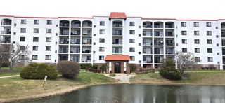 375 PLUM CREEK Drive 412, Wheeling, IL 60090