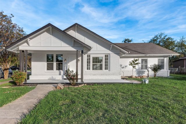 2003 Walnut Street, Greenville, TX 75401