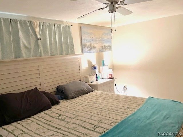 28 S Davis Street, Beverly Hills, FL 34465