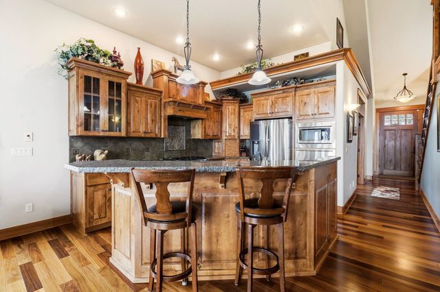8924 E Courtview Ln, Spokane, WA 99217