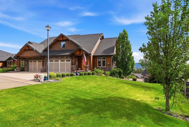 8924 E Courtview Ln, Spokane, WA 99217