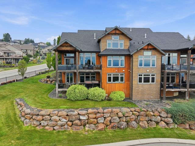 8924 E Courtview Ln, Spokane, WA 99217