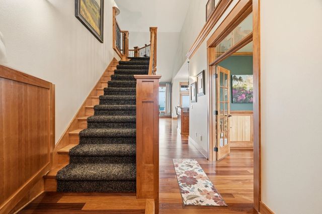 8924 E Courtview Ln, Spokane, WA 99217