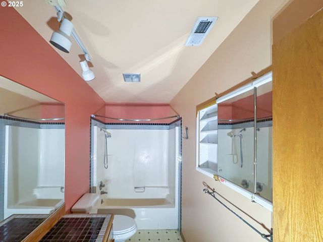 10588 Se 96TH Ave, Happy Valley, OR 97086