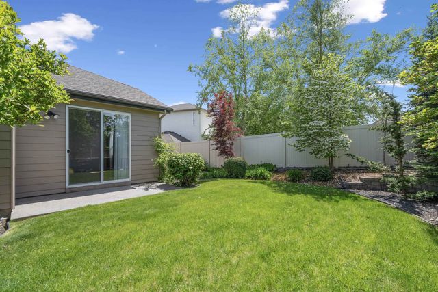 718 S Shelley Lake Ln, Spokane Valley, WA 99037