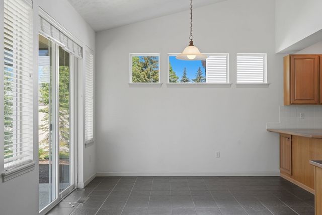 718 S Shelley Lake Ln, Spokane Valley, WA 99037