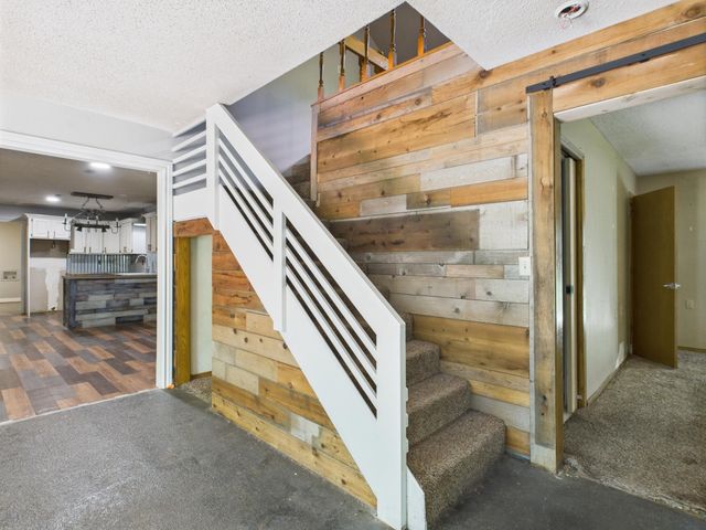 7000 W Ocieo St, Wichita, KS 67205